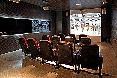 沙盒经济模拟策略《资本：革命的火花》4月29日发售